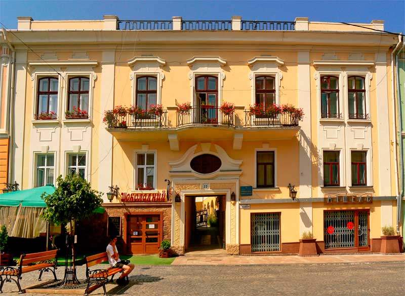 chernivtsi-vulytsia-olhy-kobylianskoi