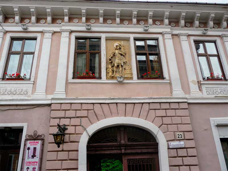 chernivtsi-vulytsia-olhy-kobylianskoi