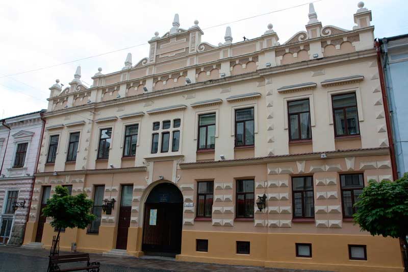 chernivtsi-vulytsia-olhy-kobylianskoi