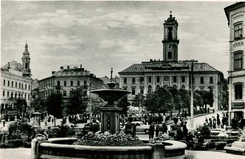 chernivtsi-ratusha