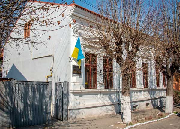 chernivtsi-muzei-kobylianskoi