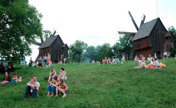 chernivtsi-obnova-fest